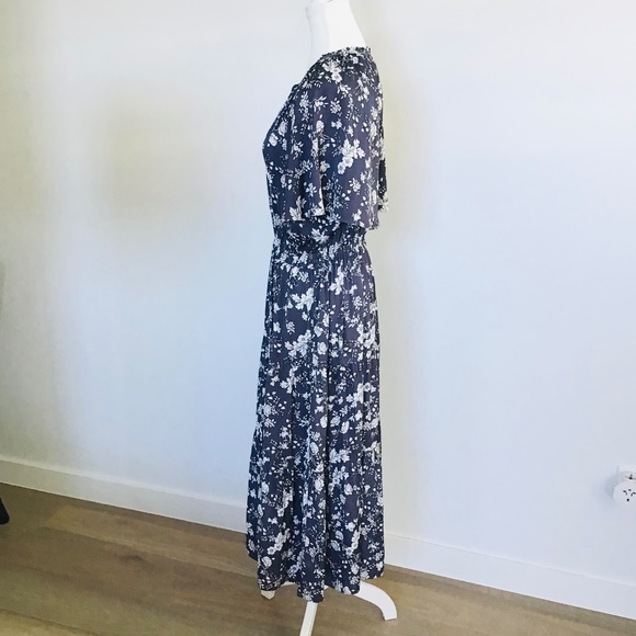 WITCHERY size 12 silky soft maxi dress in purple with white floral pattern - Picture 5 of 8